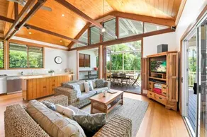 18 Northbeach Place Mudjimba Beach - Pet Friendly Linen Included Wifi - Image 4