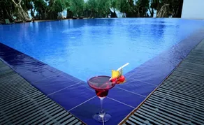 Coco Royal Beach Kalutara - Image 3