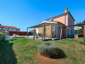 Spacious Holiday Home in Visnjan With Private Pool - Image 2