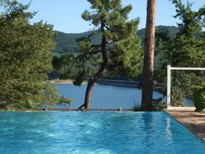 Hotellerie du Lac - Image 2