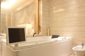 Golden Peacock Resort Hotel - Image 5
