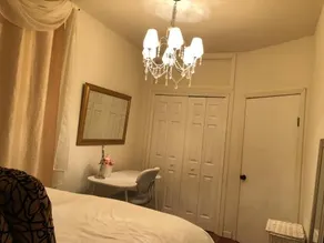 1 Queen Room In A 3 Bedrooms 1 Bathroom House- 10 Mins To Times Square - Image 4