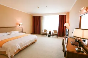Harbour Plaza Hotel - Image 3