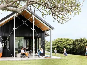 THE SHED Gerroa 4pm checkout on Sundays and Public Holidays - Image 4