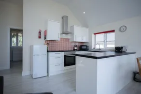 Ewyn Y Don - 2 Bedroom Apartment - Pendine - Image 5