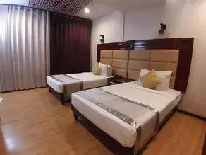 Hotel Palmyra Grand Suite - Image 3