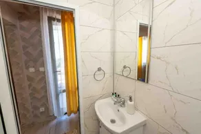 Guest House Coral - Image 3