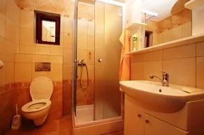 Ada Apartments - Image 3