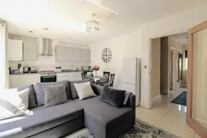 Oakside Lodge Uxbridge - Image 2