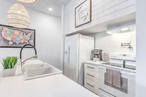 Delightfully Redesigned Home JZ Vacation Rentals - Image 3