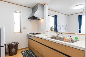 Jade Tree House - Image 4
