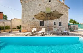 Two Bedroom Holiday Home In Svetvincenat - Image 3