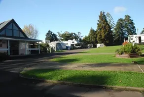 Avondale Motor Park - Image 2