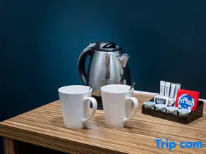 Travelodge Bristol Emersons Green - Image 2
