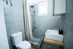 Seaside Apartment - Image 3