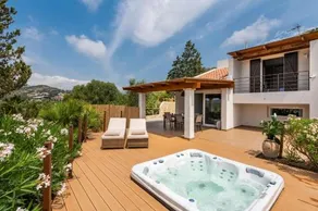 villa Joy - Image 1