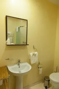 Hotel Ostrawa - Image 5