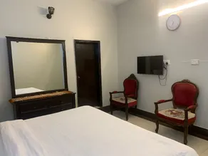 Hotel Inn PECHS - Image 2