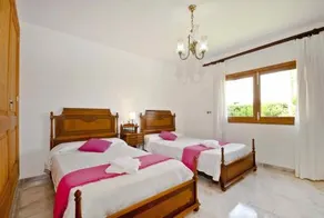 Villa Arena - Image 2