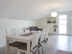 6 person holiday home in KUNGSHAMN - Image 2