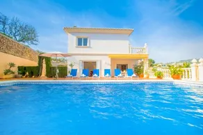 Abahana Villas La Marina - Image 2