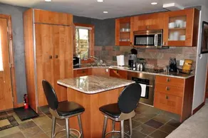 Gorgeous East Vail Condo #402 On The Creek With Hot Tub. - Image 4