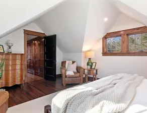 Leipers Retreat Secluded 3 BDR Craftsman Home - Image 2
