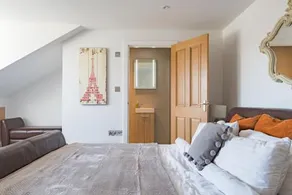 Large family home by the sea - The George - Image 5