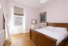ALTIDO Gorgeous 1-bed flat with a shared garden - Image 3