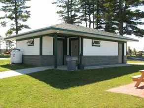Swan Bay Resort - Image 1