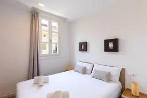 Deco Sants Fira Apartments - Image 4