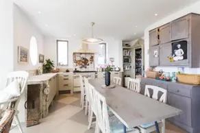 Captivating 7 bed House in Bristol - Image 4