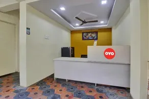 Flagship Hotel Lavish Stay - Image 5