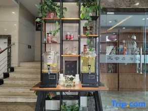 Yin Quan Hotel - Image 3