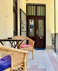 Jazzy Vibes Parliament Hostel & Ensuites - Image 3