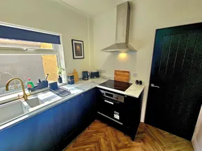 Cozy House in Bridgwater Sleeps 6 Long Stays - Image 4