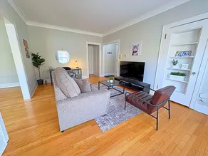 Charming 1BR in Evanston - Hinman B3 - Image 2