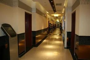 Hua Xin International Hotel - Image 5