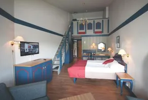 Pers Hotel - Image 2