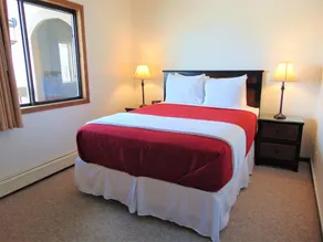 Alexis Park Inn - Image 2
