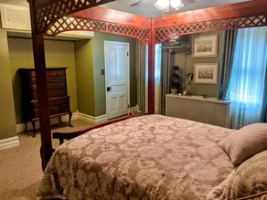 The Alexander Benjamin House - Image 3