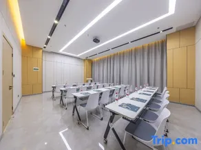 Home Inn Selected Hotel (Xining High-Speed Railway Station Branch) - Image 5