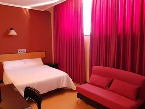 City House Torrelavega - Image 2