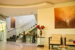 Hotel Formula 4 - Image 2