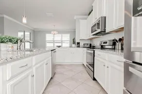 Spacious 4 bedroom home in Sanford/Orlando! - Image 3