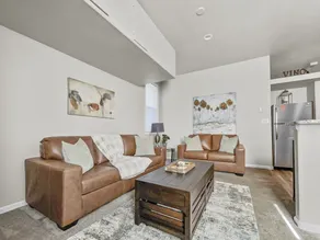 The Loft Of Historic Charm 1 Bedroom Condo - Image 4