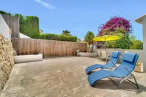 Casa Primera by Aldertons - Image 3