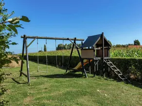 Farmhouse in Vleteren Near Town Center - Image 3