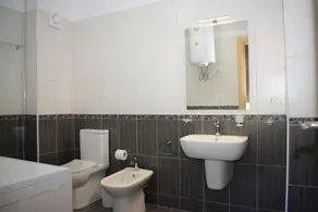 Currila Apartments 1 - Image 3