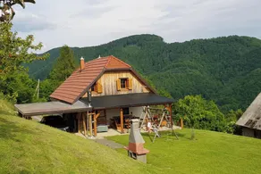 The Cabin At St. Donat's - Image 5